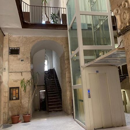 Apartament Palazzo Dei Tabacchi Bari Zewnętrze zdjęcie